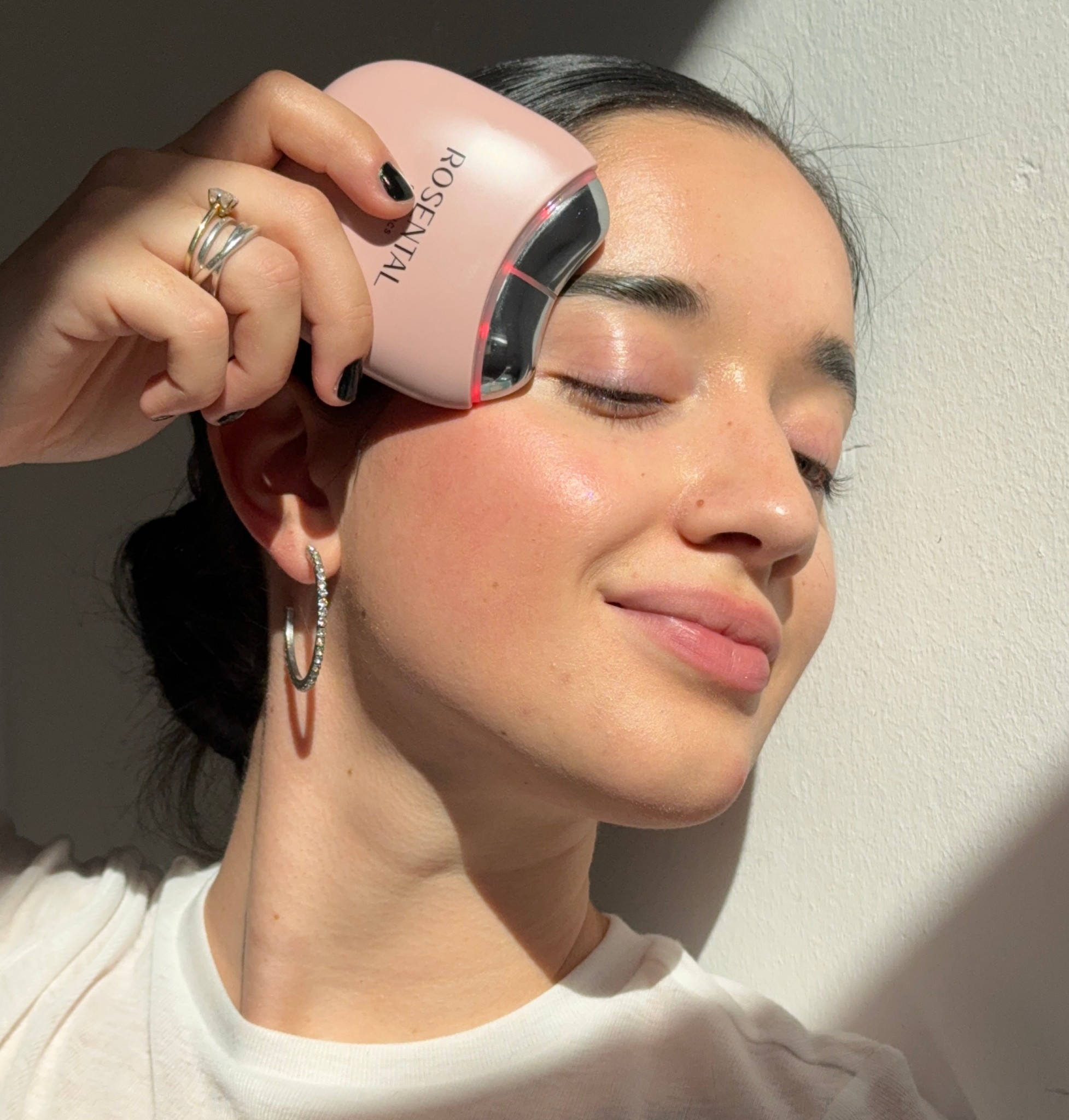 EMS Gua Sha | Beauty Tool with Light Therapy