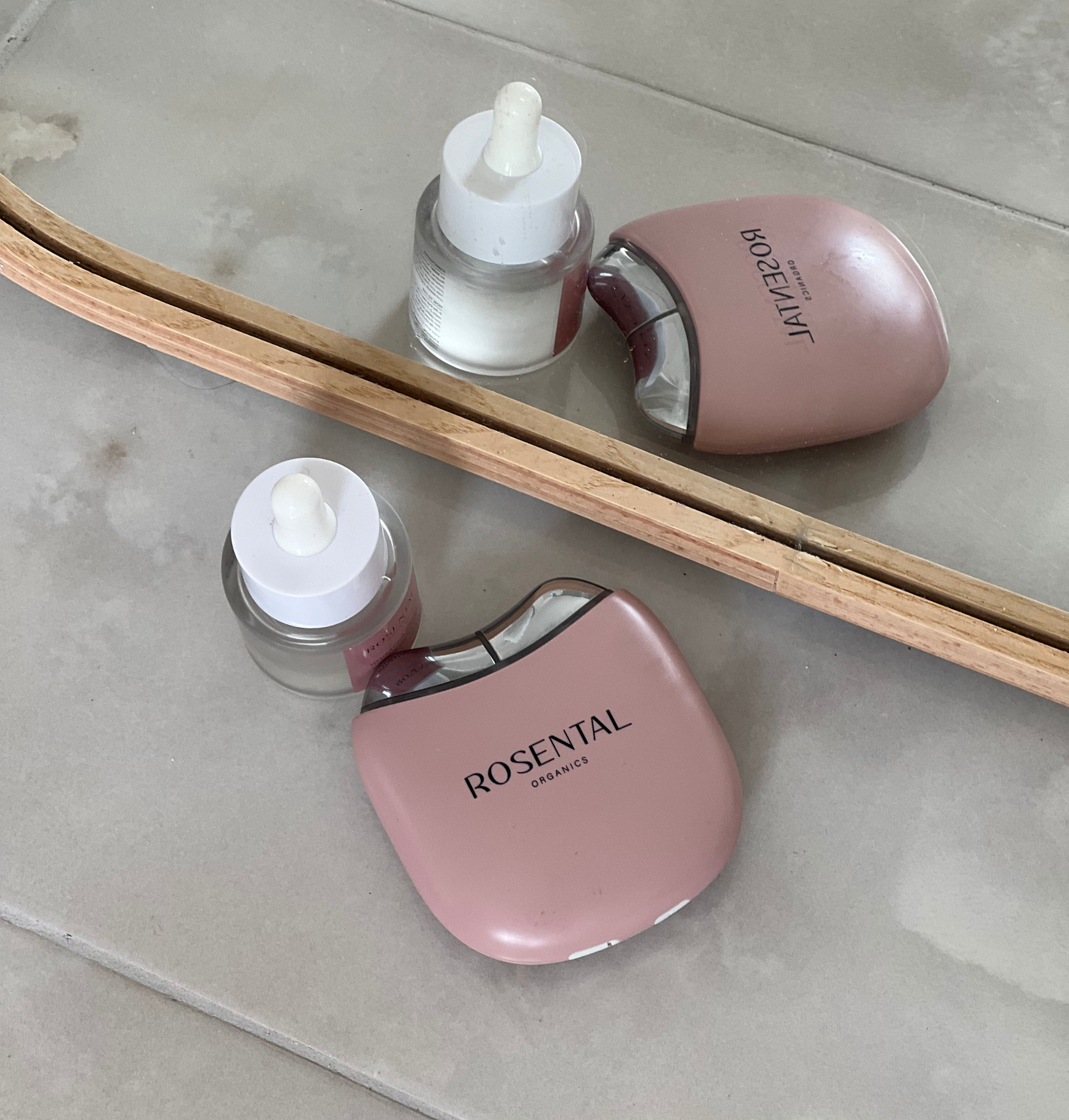 EMS Gua Sha | Beauty Tool with Light Therapy